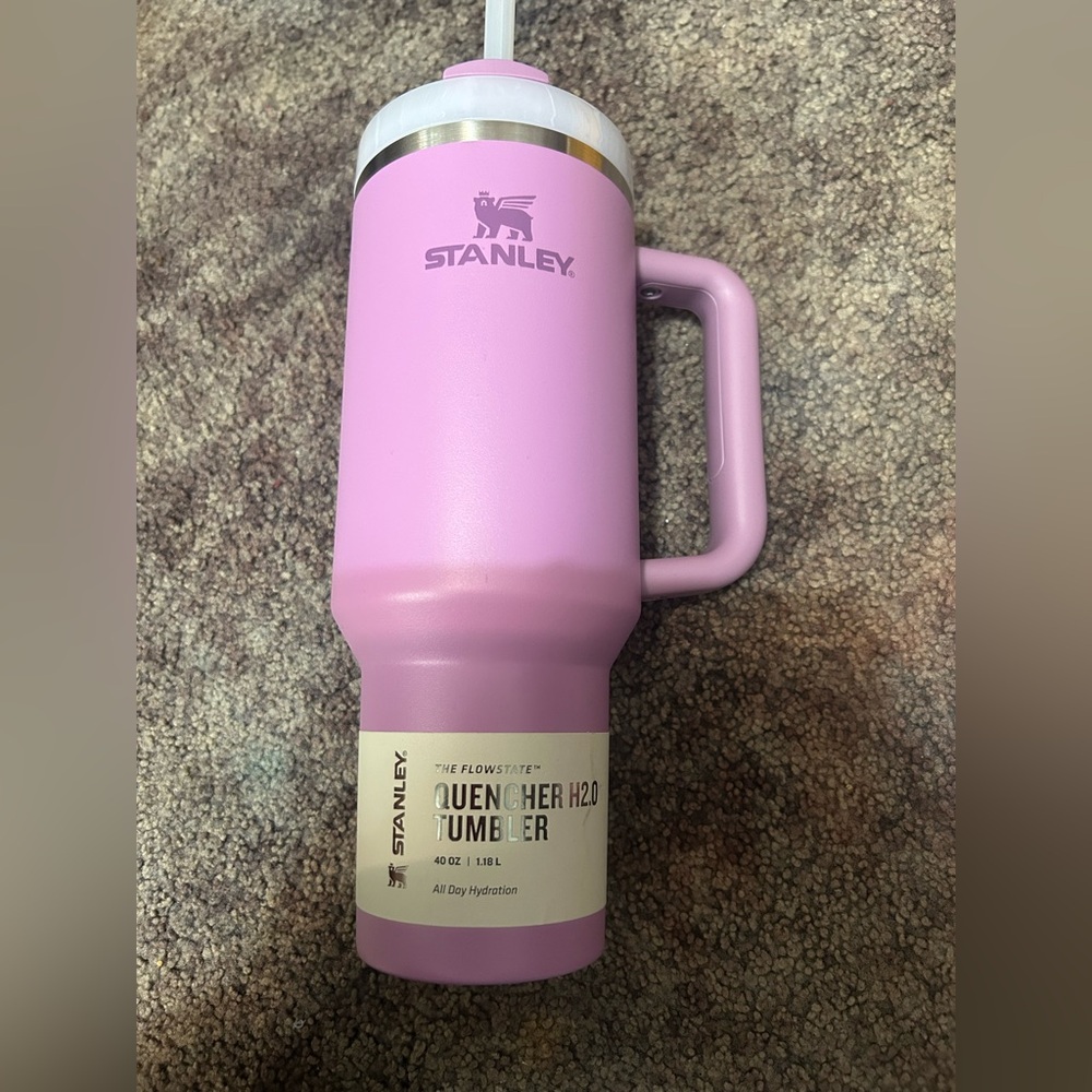 Stanley Lilac Quencher H2.0 Tumbler
